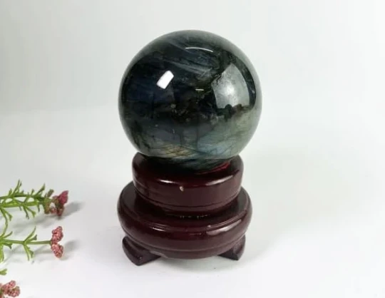 Quả Cầu Đá Xà Cừ Xanh (Labradorite)