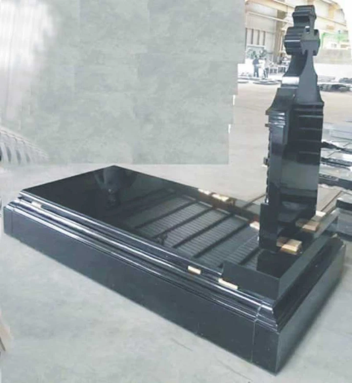 Mộ đá Granits 9